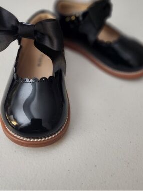 Felix & Flora Black Patent Leather Toddler Shoes New Sz 9